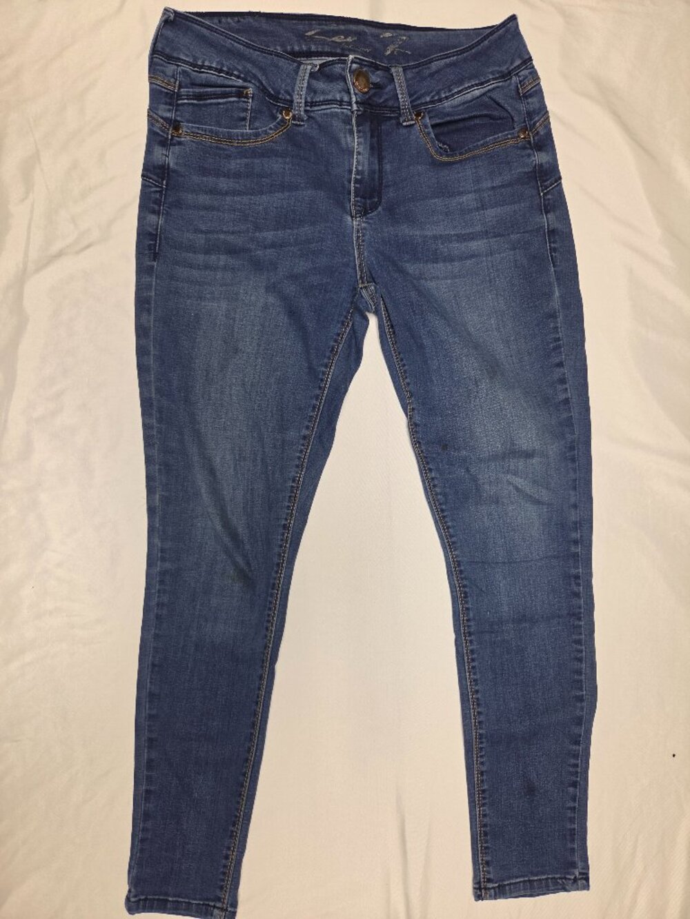 Seven7 High Rise Skinny Jeans Medium Wash Size 6